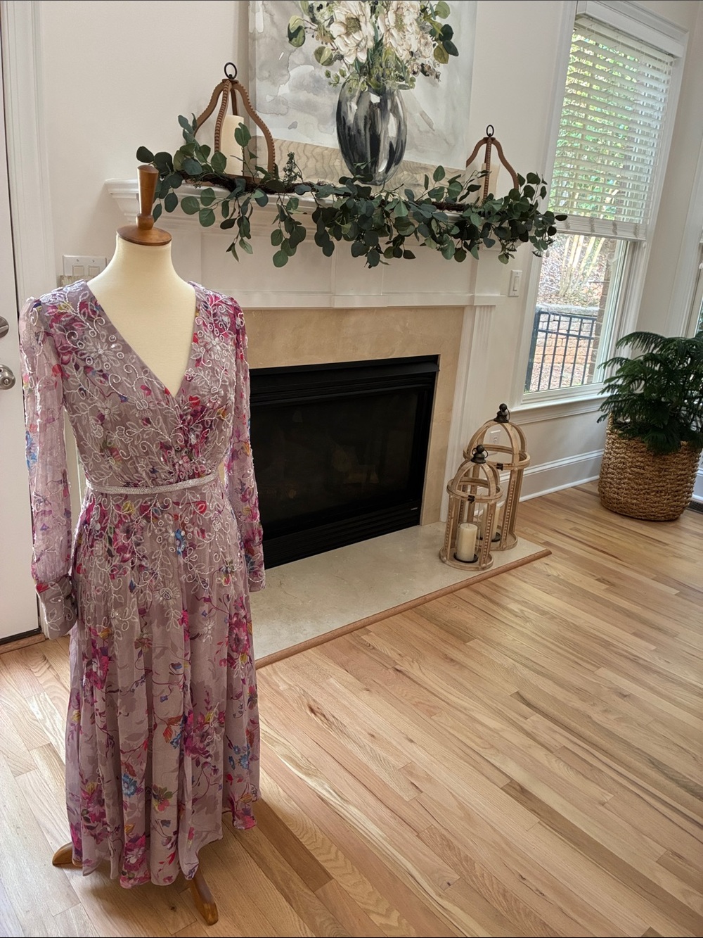 Mac Duggal Lavender-Pink Floral Lace V-Neck Maxi Dress